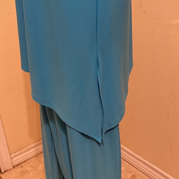 Antthony Original Large Turquoise Top and Pants - Picture 4 of 8